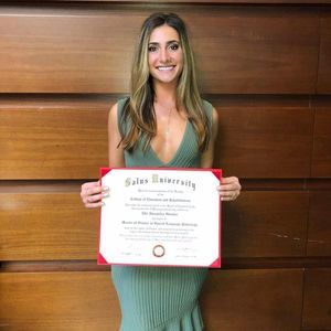 Meet your Posher, Elle